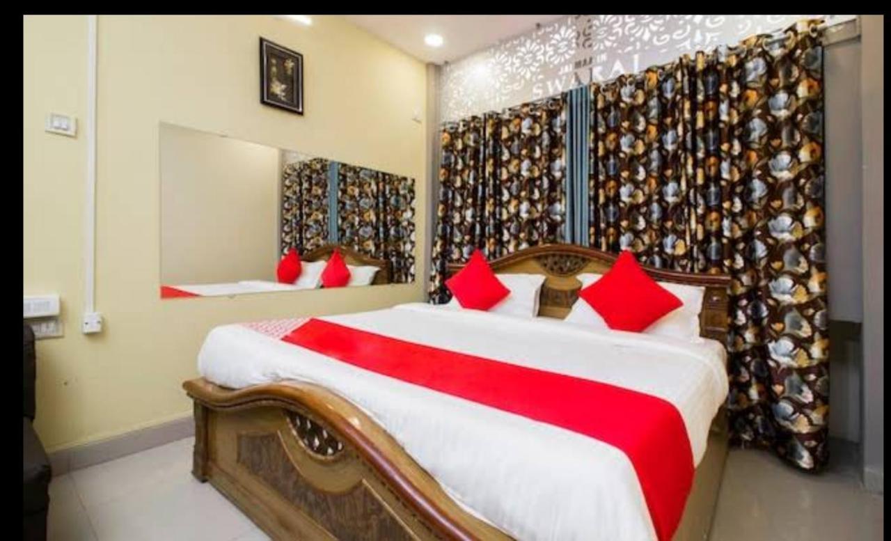 Hotel Swaraj Logde Panvel Exterior foto